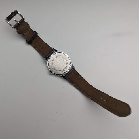 British vintage Garrard mechanical wristwatch metal case works well